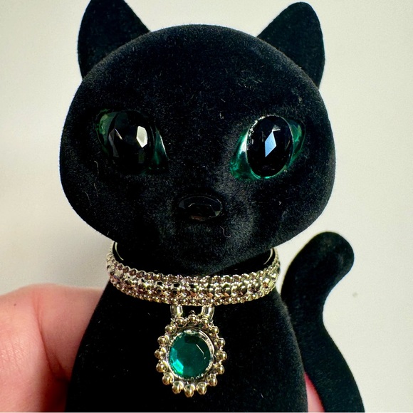 NWT. Bath & Body Works. Fancy black Cat Nightlight
Wallflowers Fragrance Plug. - Picture 6 of 13